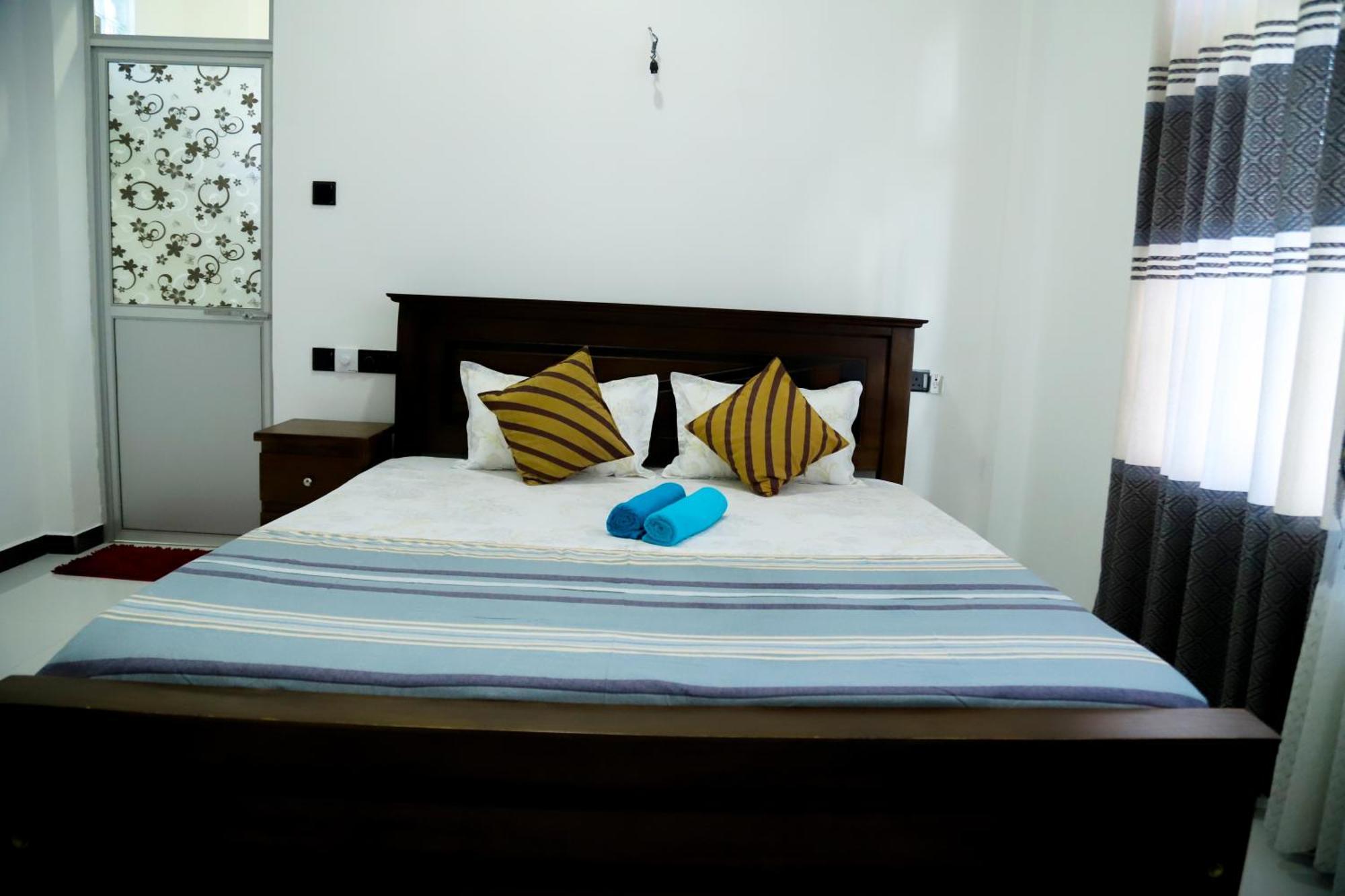 One 8 Mirissa Apartment Ngoại thất bức ảnh
