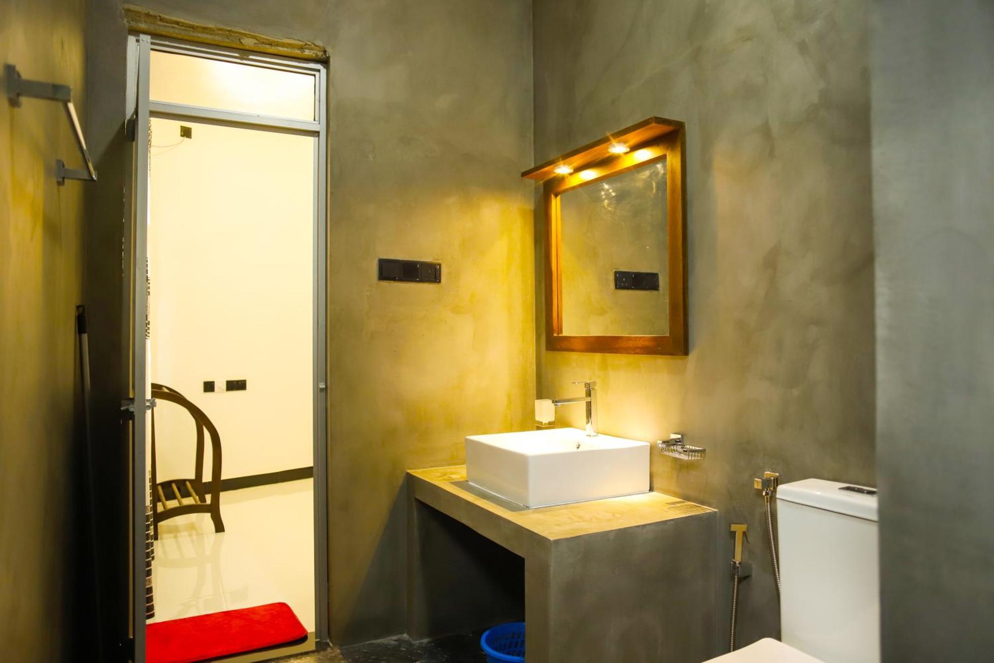 One 8 Mirissa Apartment Ngoại thất bức ảnh